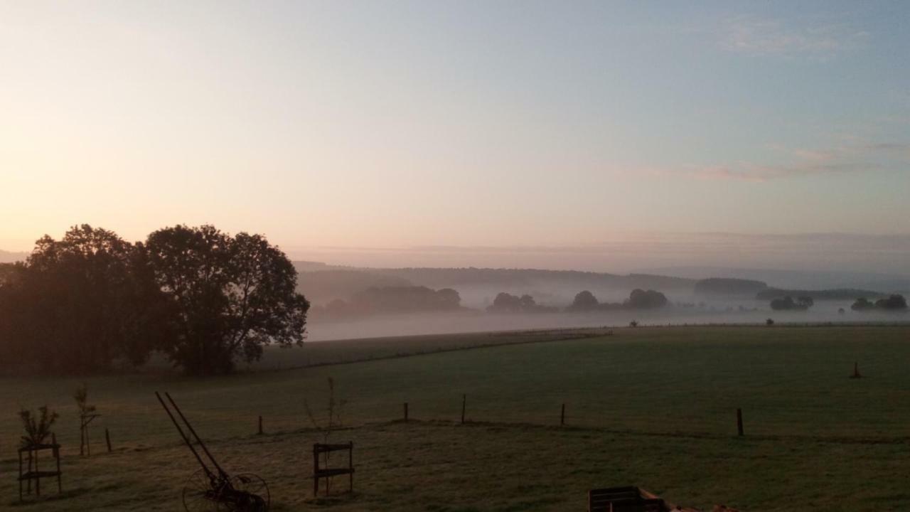 La croisée des champs, gîte entre Durbuy et La Roche en Ardenne Érezée Esterno foto